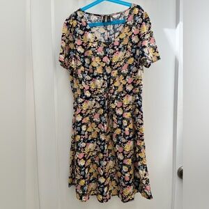 NWT Spring Vero Moda Floral Dress